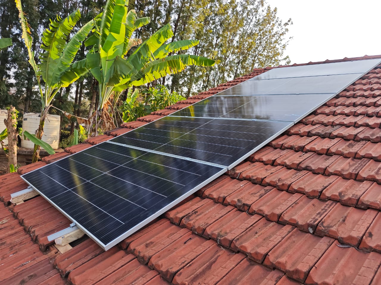 2.9kWp-6kWAc Hybrid system image 53